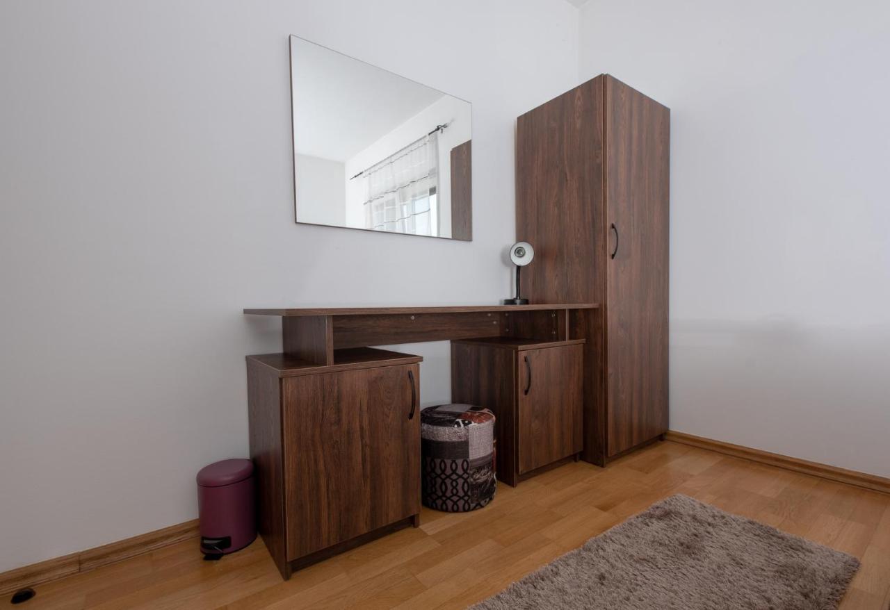 Apartmani Spoljar Zupanja Bagian luar foto
