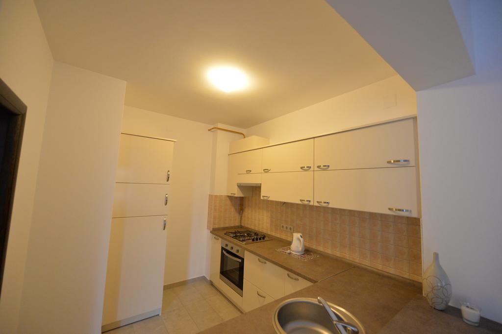 Apartmani Spoljar Zupanja Bagian luar foto