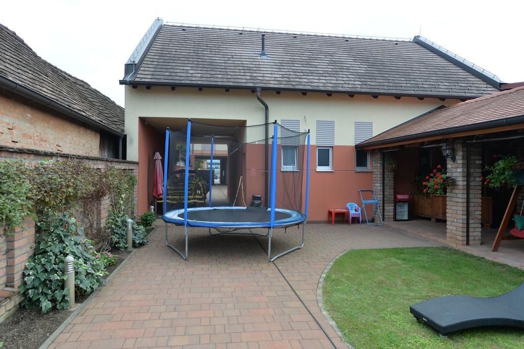 Apartmani Spoljar Zupanja Bagian luar foto